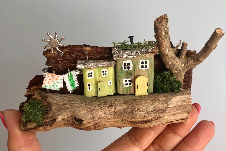 Mini maisons en bois flotté